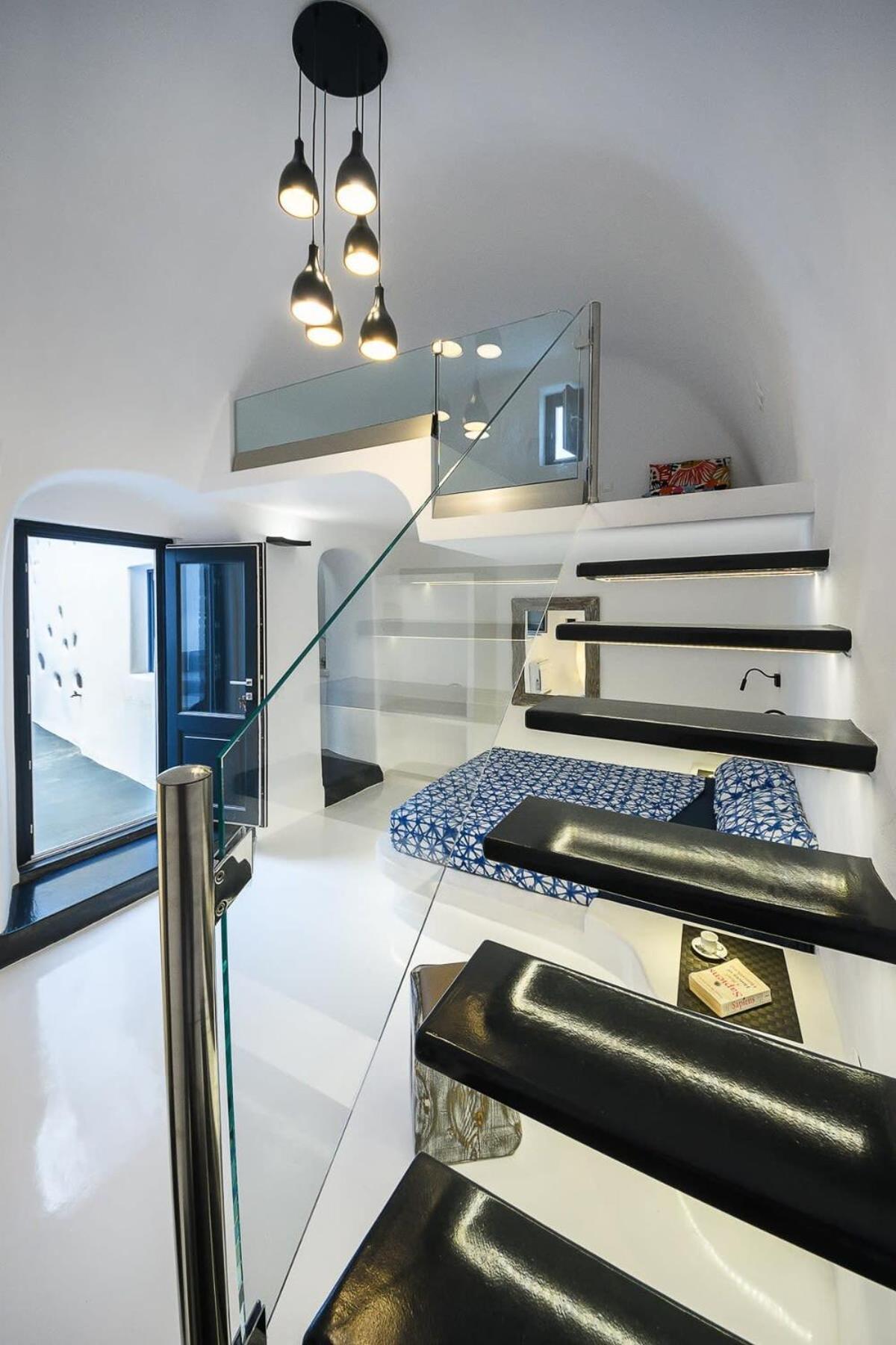 Appartement Santorini Traditional Apt With Private Hot Tub à Fira  Extérieur photo